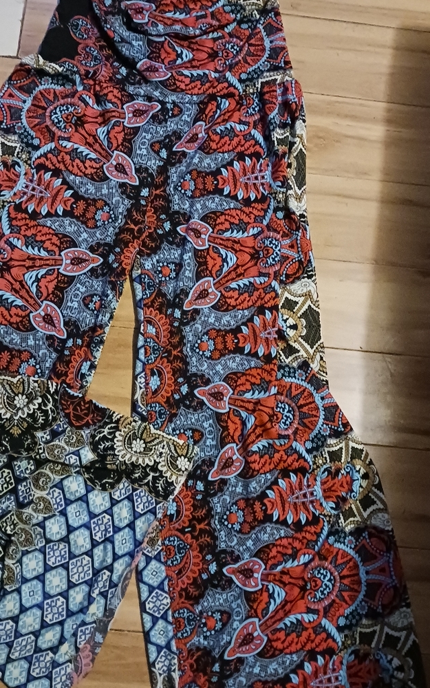 Pickyboo brand palazzo flare leg pants